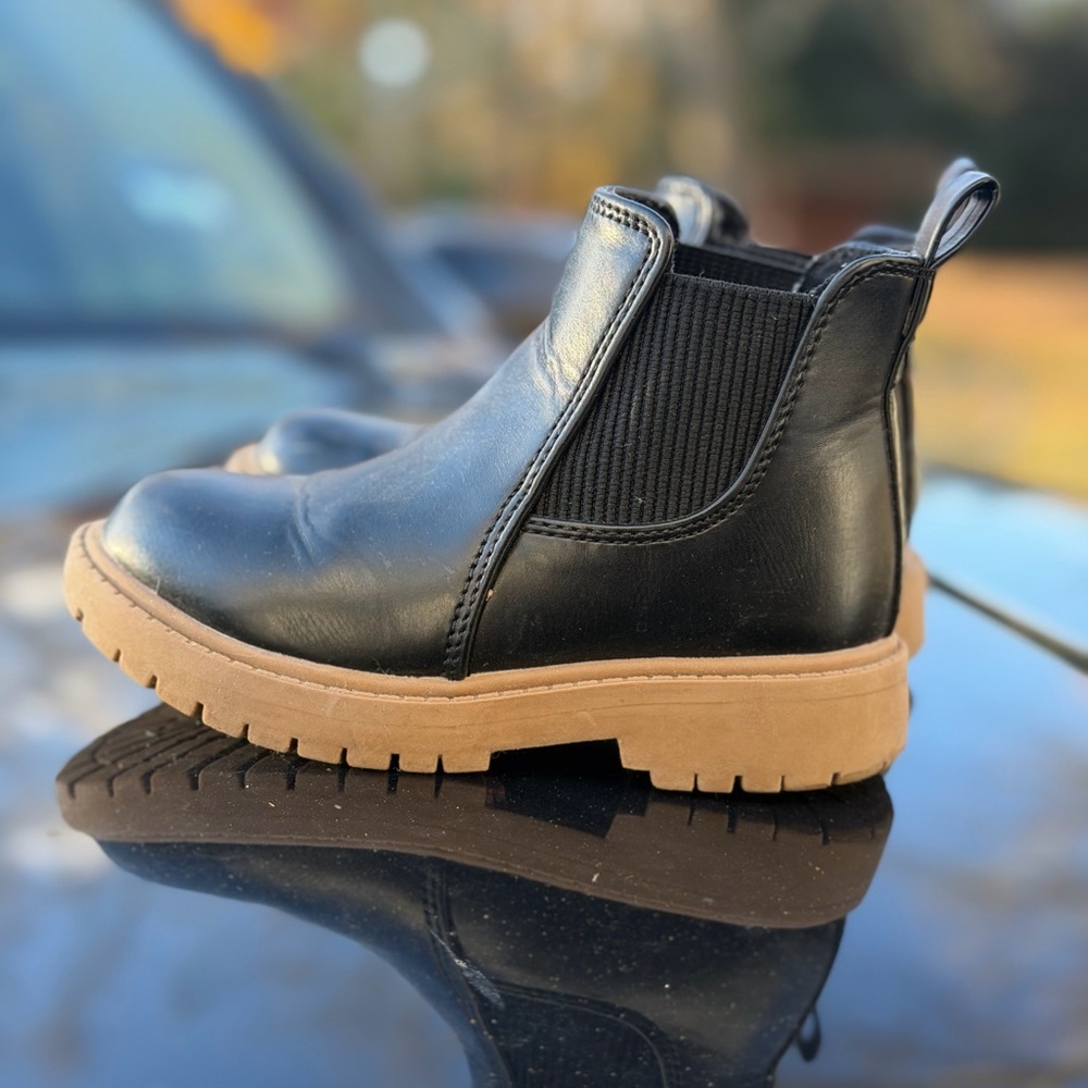 Old Navy Black and Tan Kids Boots